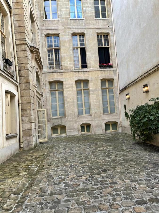 Appartement Charming Studio Michel Lecomte 75003 *